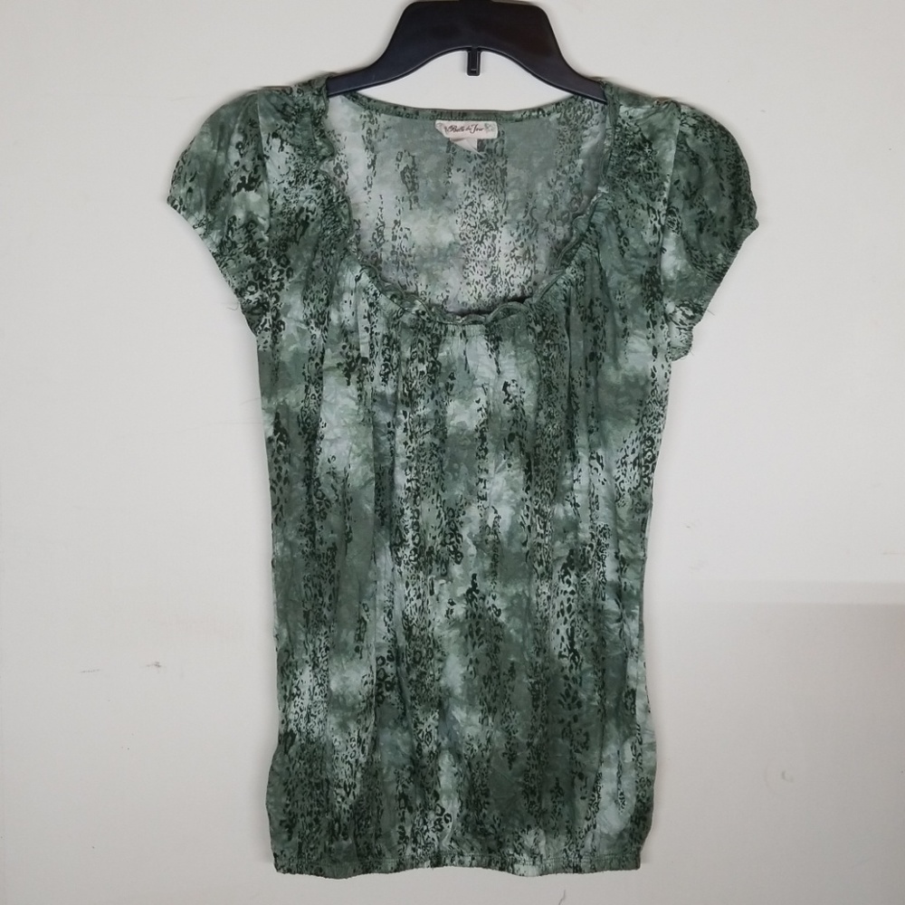 Bella de Jour Tops